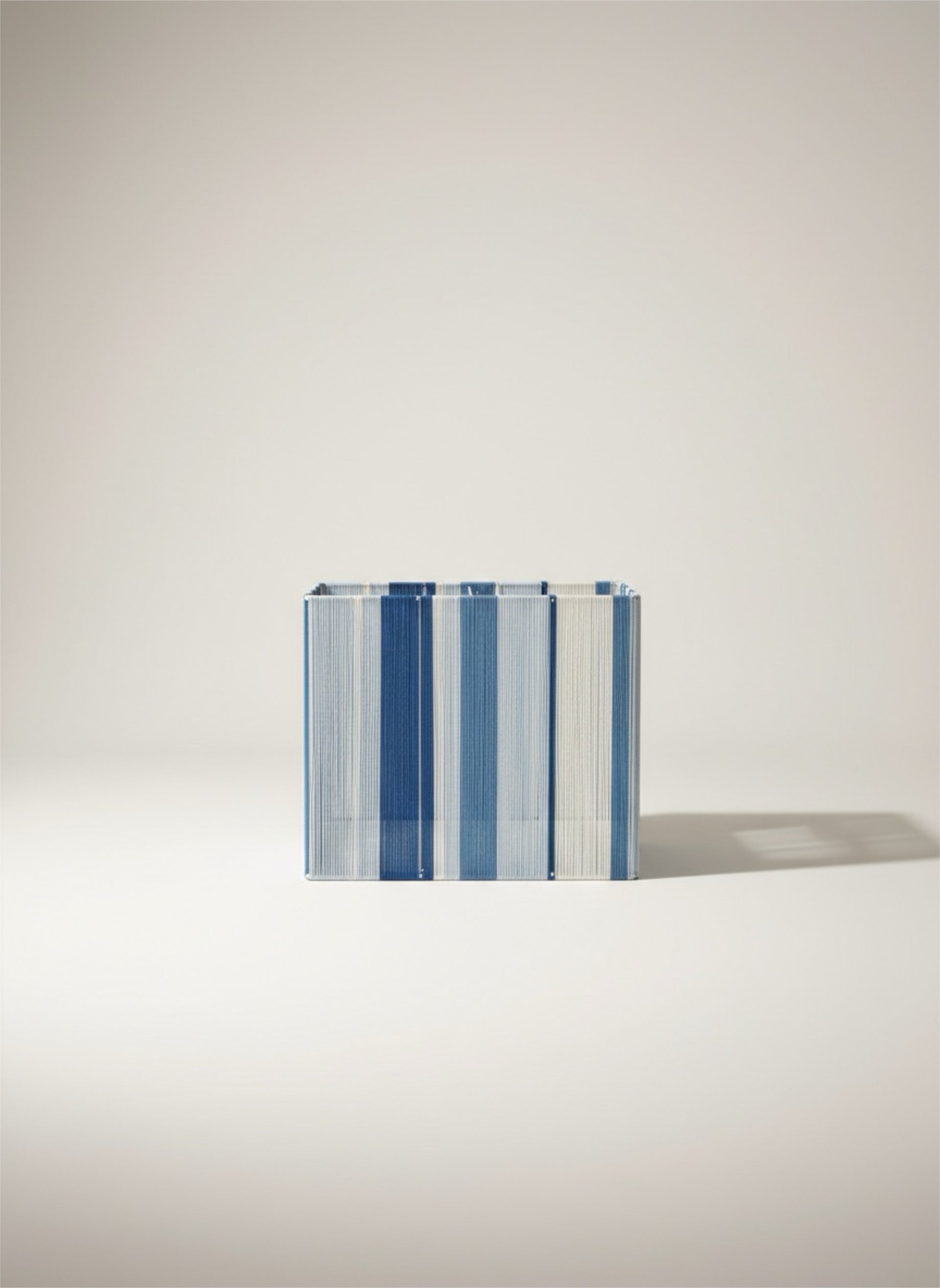 Mavi Çizgili Geometrik Abajur