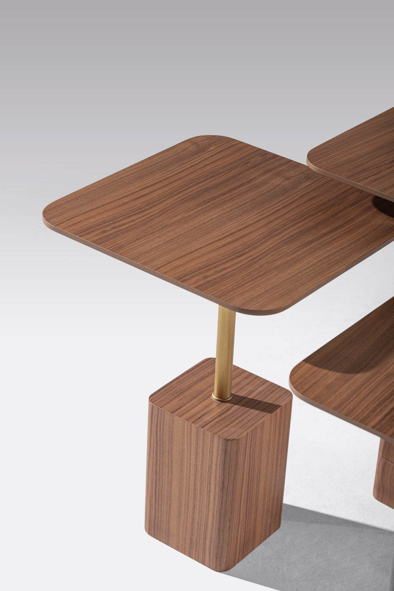 Willow Yan Sehpa Seti