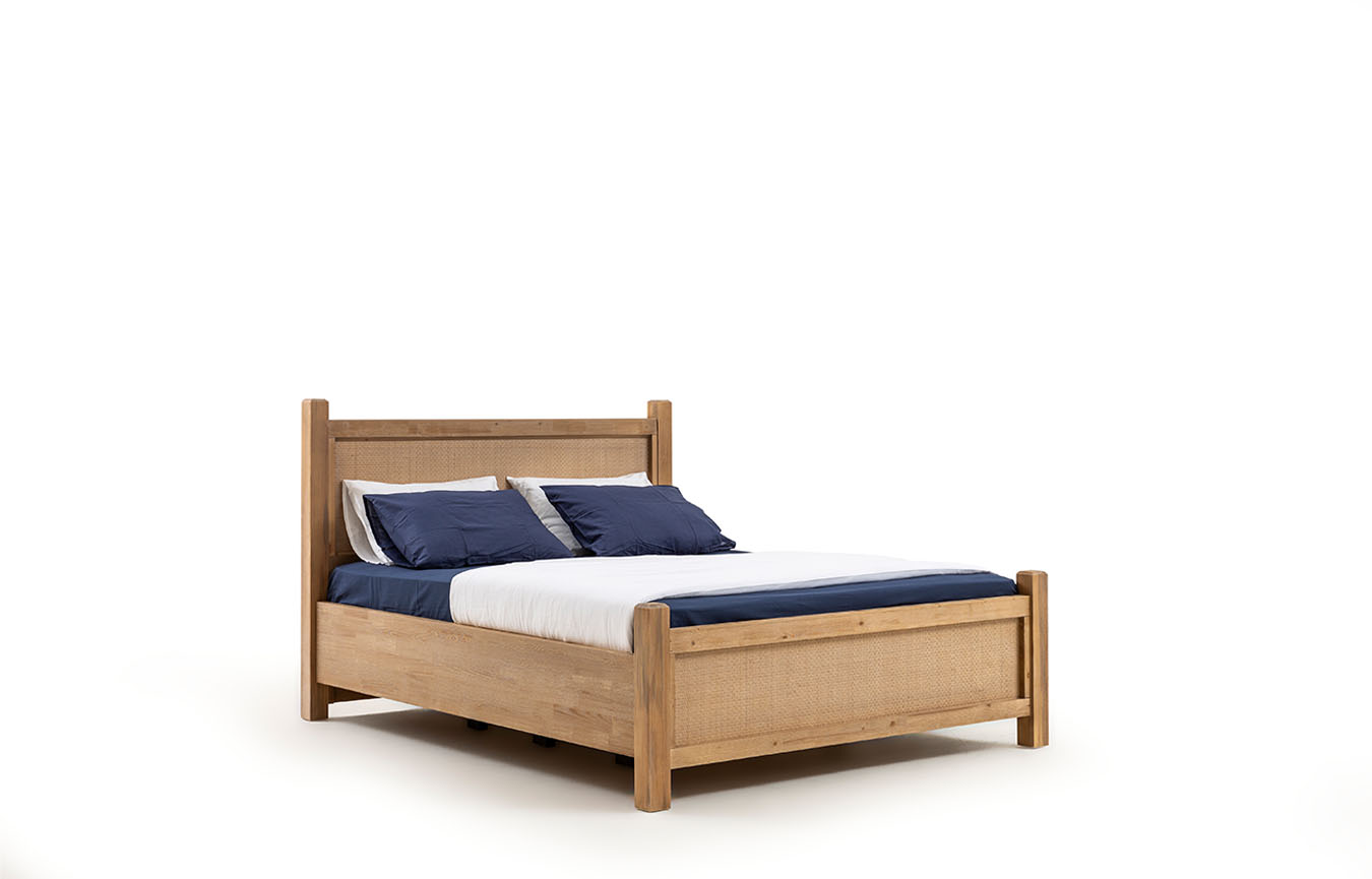 BEDSTEAD