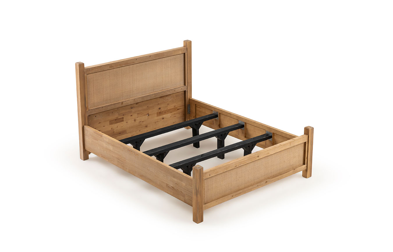 BEDSTEAD