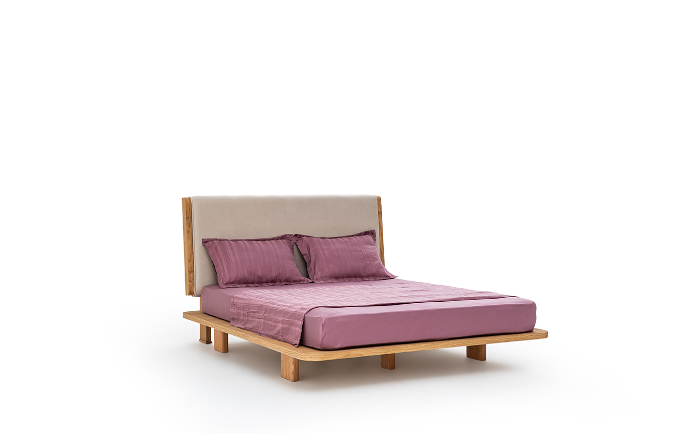 BEDSTEAD